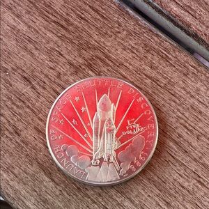 Space Shuttle Discovery Commemorative Coin